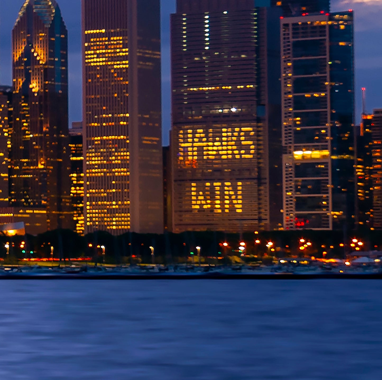 Chicago Skyline Canvas Art - Hockey